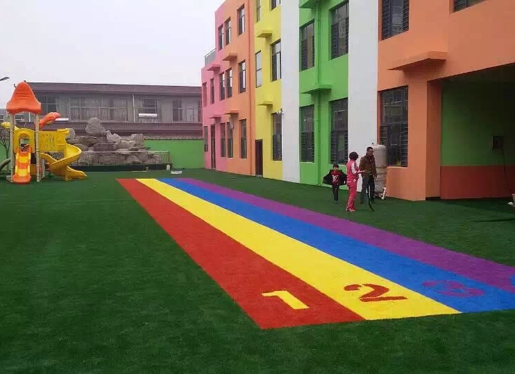 幼兒園彩虹跑道鋪設案例